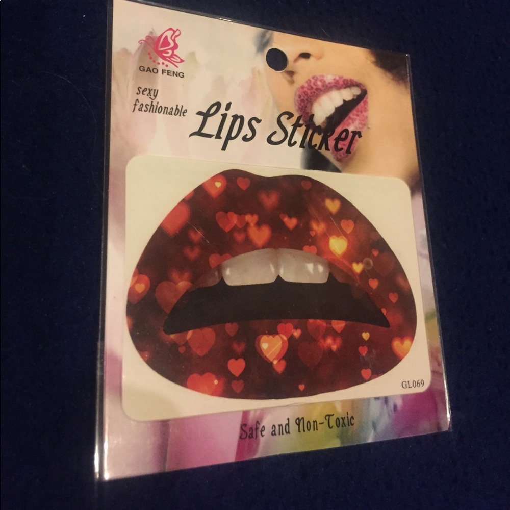 💋Sexy hearts tattoo for your lips! Liquid proof for up to 8 hours 💋